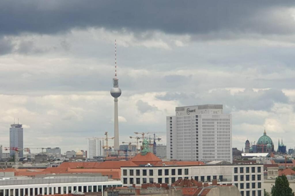 Studio Apartment Ueber Den Wolken Berlin Exterior photo