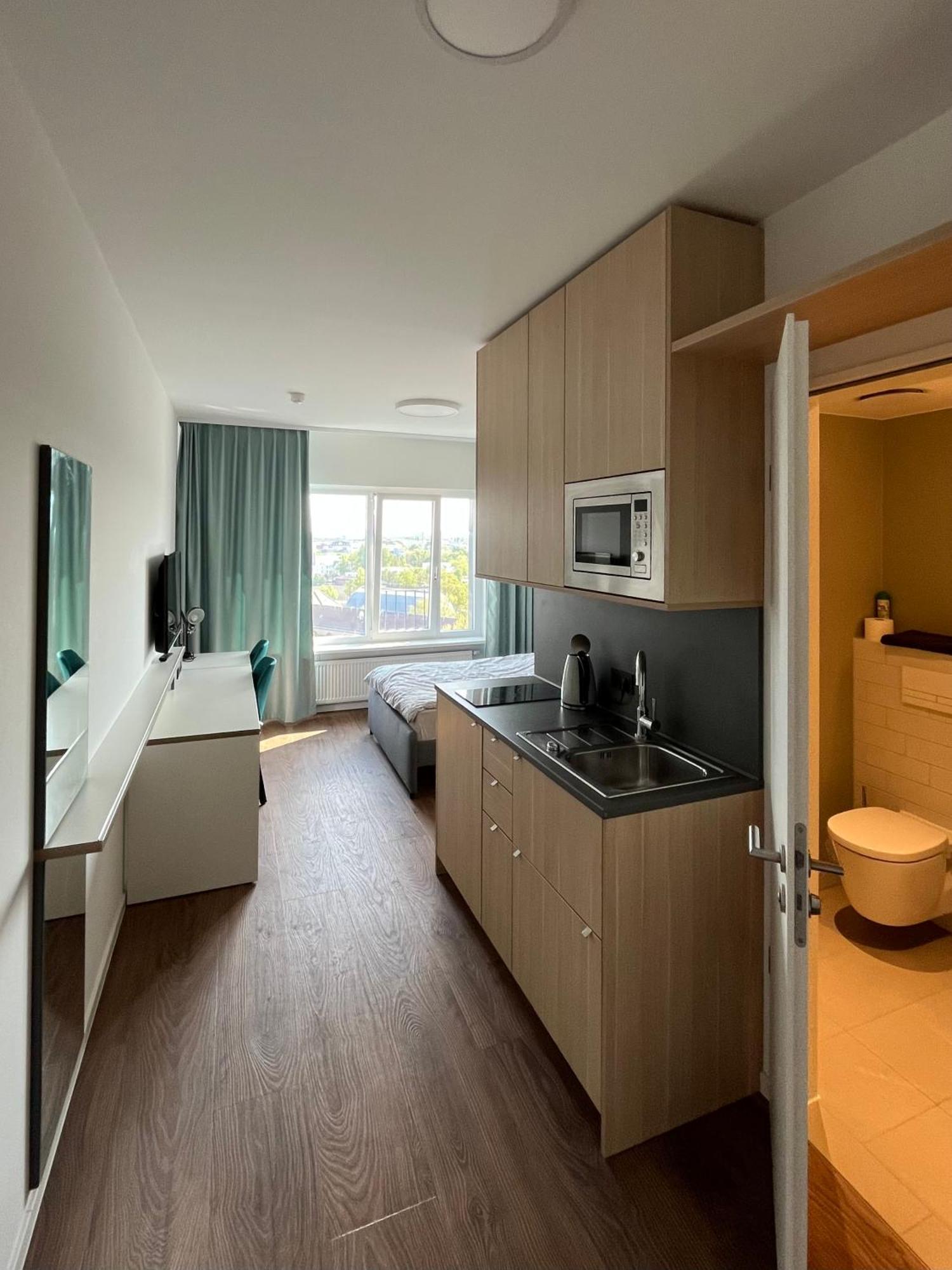 Studio Apartment Ueber Den Wolken Berlin Exterior photo